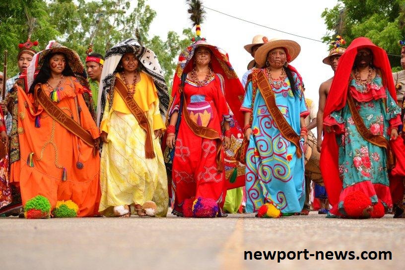 Tren Mode Pakaian Tradisional Kolombia